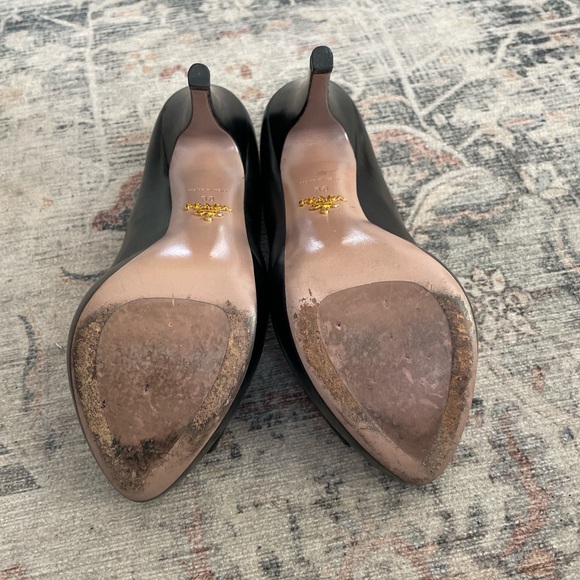 Authentic Prada Peep Toe Heels Black Leather EU 38 5"Heel - Picture 9 of 11